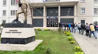 E-ticaret Yöntemiyle Dolandırıcılık Yapan 21 Şüpheliden 18'i Tutuklandı