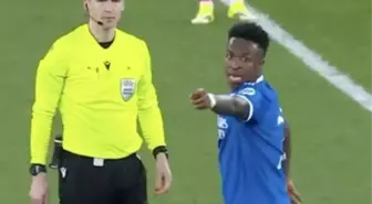 Benfica Real Madrid maçında ırkçılık mı oldu, Vinicius Jr, neden sahayı terk etti?