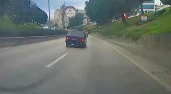 Çocukların üzerine araç sürdü, hiçbir şey olmamış gibi devam etti.. O anlar kamerada