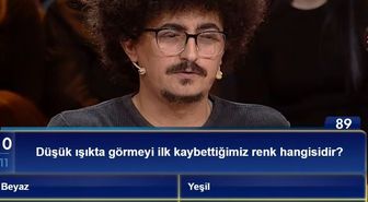 Düşük ışıkta görmeyi ilk kaybettiğimiz renk hangisidir?