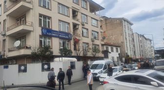İfade vermeye gitti, polisin belindeki silahı alıp kendini vurdu