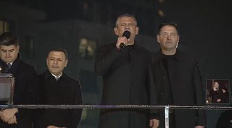 Özgür Özel Ataşehir'de konuştu