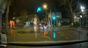 Ana caddeyi drift parkuruna çevirdi, facianın eşiğinden böyle döndü