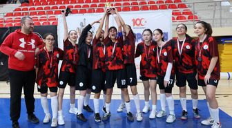 Genç Kız Futsal Müsabakaları Bilecik'te sona erdi
