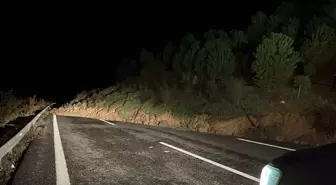 İzmir Otoyolu toprak kayması nedeniyle ulaşıma kapandı