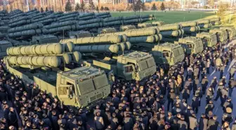 Kuzey Kore yapay zeka destekli çoklu roketatar sistemlerini tanıttı