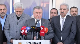 Bakan Bak: Birileri gibi deprem turisti değiliz