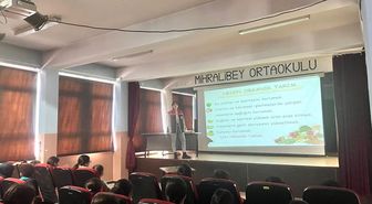 Kars'ta ortaokul öğrencilerine organik tarım eğitimi verildi
