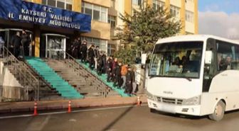 Kayseri'deki FETÖ operasyonunda 54 kişi tutuklandı