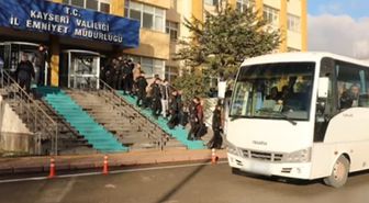 Kayseri merkezli 4 ilde FETÖ operasyonunda yakalanan 70 şüpheliden 54'ü tutuklandı