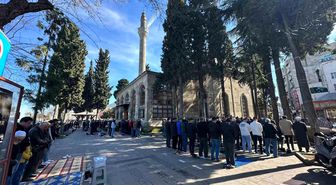 Ramazan'ın ilk cumasında camiler doldu taştı