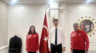 Digor Gençlik ve Spor Müdürü Bahattin İnce ve milli sporcu Tuğba Toptaş'tan, Kaymakam Kahraman'a ziyaret