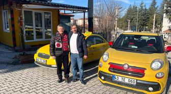 Taksici baba-oğulun aynı olan doğum günleri bu yıl Ramazan ayına rastladı