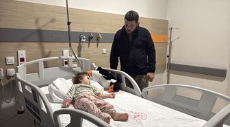 Gürültü tartışmasında komşusu tarafından, kucağındaki 14 aylık bebeğiyle darbedildi