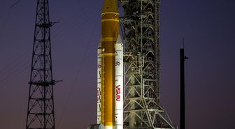 NASA: Artemis II'nin fırlatılması ertelendi