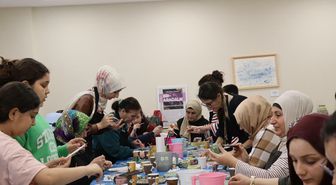 İzmir'de kadınların 'seramik' buluşması; üretime katıldılar