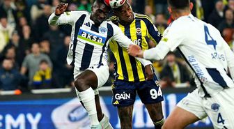 Trendyol Süper Lig: Fenerbahçe: 0 Kasımpaşa: 0 (İlk yarı)