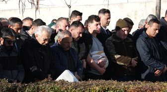 TABURCU OLDU, EŞİNİN CENAZESİNE GELDİ