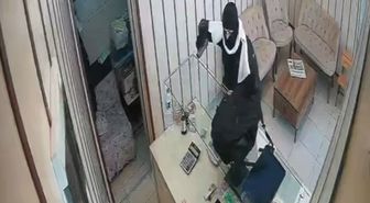 Malatya'da kuyumcu soygunu kamerada