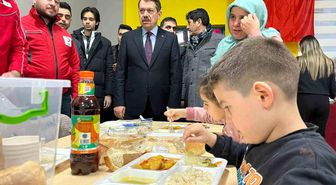 İzmir'de örnek proje: Yükümlüler her gün 2 bin kişiye iftar hazırlıyor