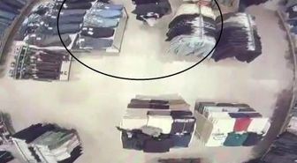 Mağazada alışveriş yaparcasına rahat davranan 118 suç kaydı bulunan şahıs, kabinde alarmları sökerken yakalandı