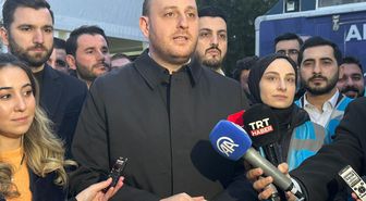 AK Parti'li Büyükgümüş, 'GençNokta' çadırında vatandaşlarla iftar yaptı