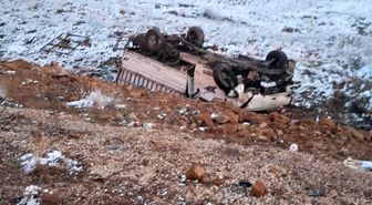 Konya'da kamyonet şarampole devrildi: 4 yaralı