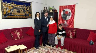 Vali Tavlı, şehit ailesiyle iftar yaptı