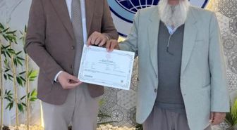 84 yaşındaki Celil Yıldırım, Halk Eğitim Merkezi'nde okuma-yazma öğrendi