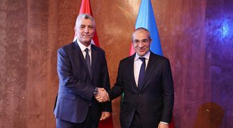 Bakan Bolat, Azerbaycan Ekonomi Bakanı Cabbarov ile bir araya geldi