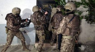 MİT ve Emniyet'ten ortak operasyon! Teröristler, hain emellerine ulaşamadan yakalandı