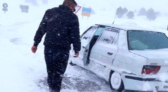 Tomarza Arslantaş ile Tufanbeyli Ayvat yolu ulaşıma kapandı