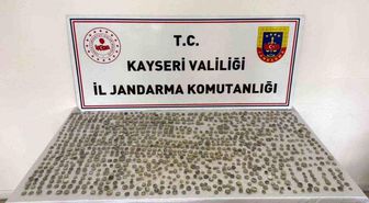 Kayseri'de Helenistik döneme ait bin 291 adet sikke ele geçirildi: 1 gözaltı