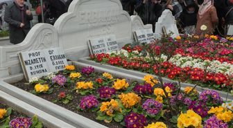 Necmettin Erbakan vefatının 15'inci yılında kabri başında anıldı