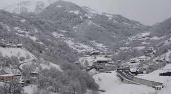 Zigana Dağı beyaza büründü