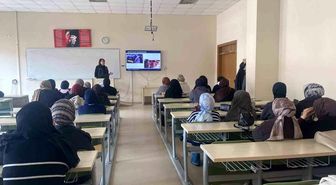 Erzincan emniyeti üniversite öğrencilerini uyuşturucuya karşı bilgilendirdi