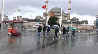 İstanbul'da soğuk ve yağışlı hava etkili oluyor