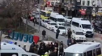 Dolmuştan düşen yaşlı adam hayatını kaybetti