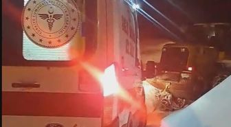 Kar yağışı nedeniyle yolu kapanan köyde hamile kadın hastaneye yetiştirildi