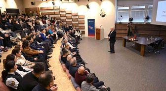 Ali Saydam öğrencilere iletişimin altın kurallarını anlattı