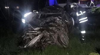 Kırıkhan'da hurdaya dönen otomobilin sürücüsü yaralandı