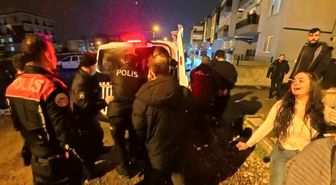 Komşuların gürültü tartışması tabanca ve bıçaklı kavgaya dönüştü: 7 gözaltı