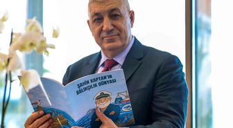 Şahin Kaptan, çocuklara balığı sevdirmek için yola çıktı