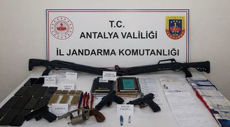 Antalya merkezli 3 ilde 'tefecilik' yapan ve 'suç gelirlerini aklayanlara' operasyon; 22 gözaltı