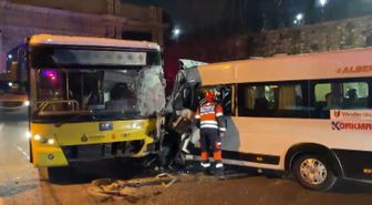 Beşiktaş'ta İETT otobüsü servis minibüsü ile çarpıştı; trafik akışı durdu