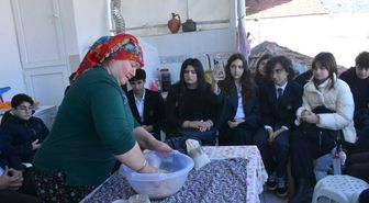 İzmirli lise öğrencilerinden 'Umut Tohumu Projesi'