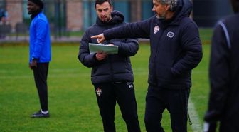 Eyüpspor silbaştan ikinci yarıya başladı