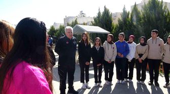 Kilis'te lise öğrencilerinden deprem tatbikatı