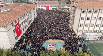 Öğrencisi tarafından öldürülen Fatma Nur öğretmenin anma töreni havadan görüntülendi