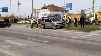 Samsun'da kırmızı ışık ihlali kazaya yol açtı: 3 yaralı